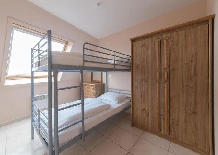 Meiboom 503 With Parking By Interhome *